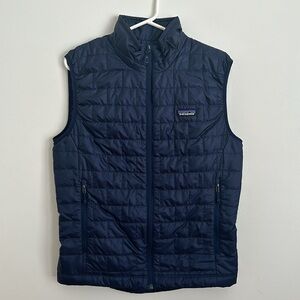 Patagonia Mens Nano Puff Vest in Classic Navy Size Small